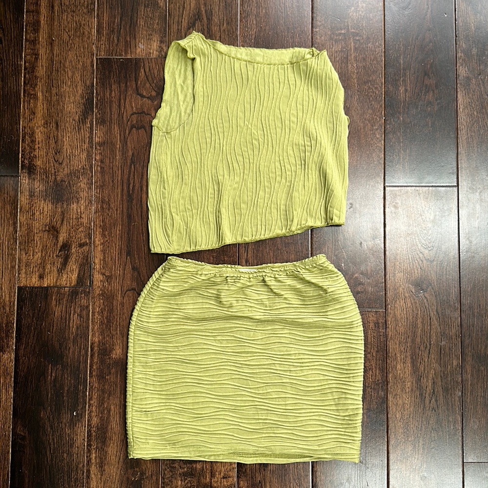 Green 2 piece set